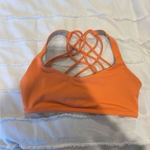 Lululemon sports bra
